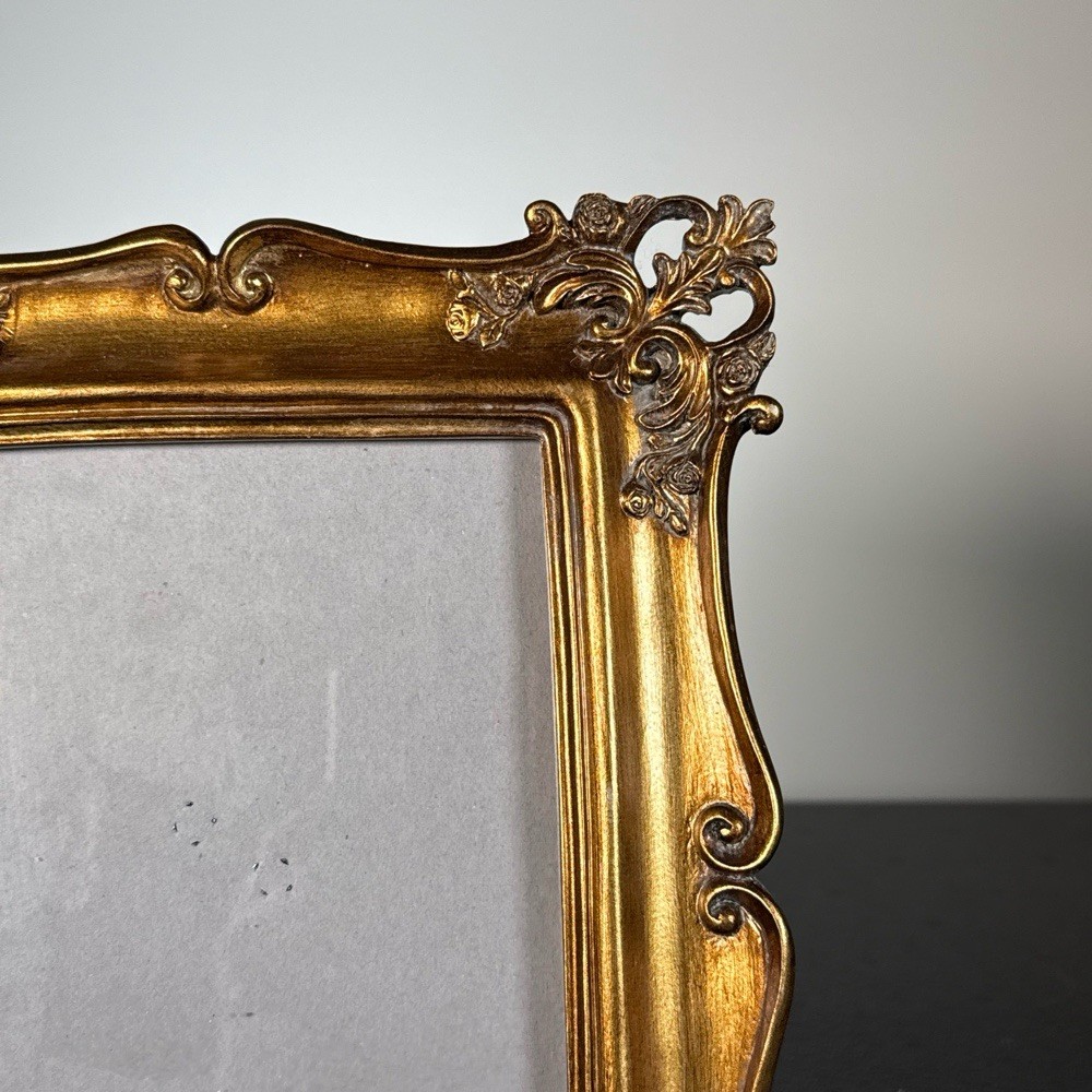 antique gold gilt picture frame