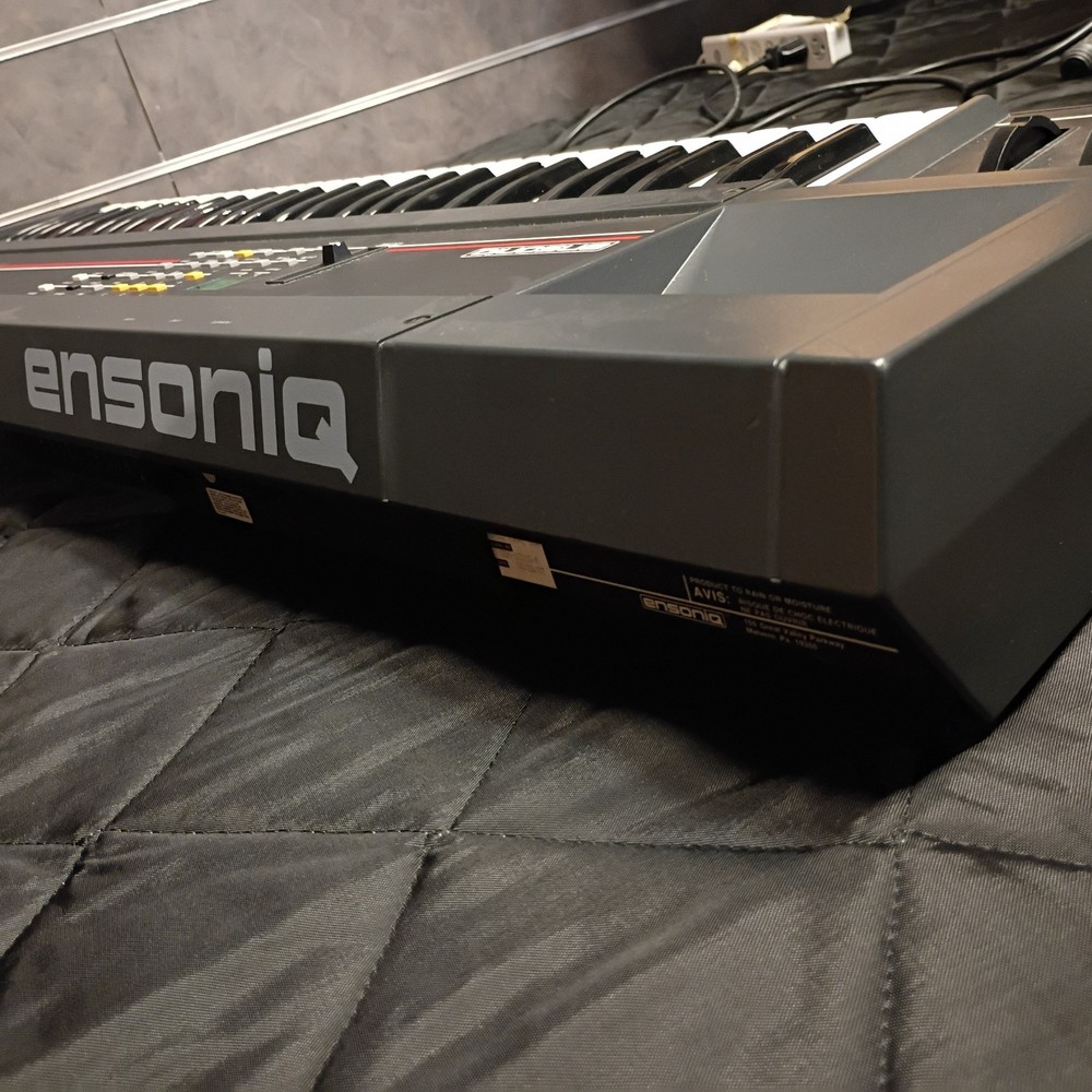 Ensoniq Mirage DSK-1 Digital Sampling Keyboard