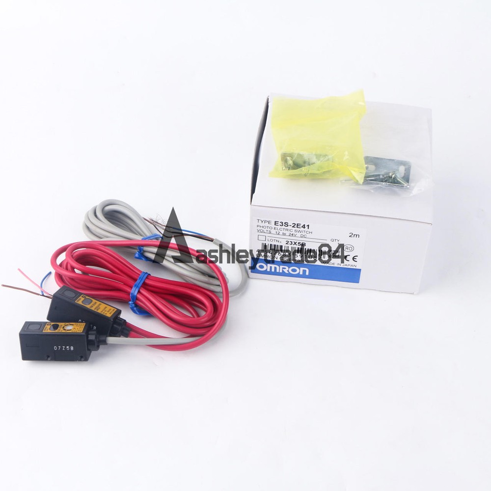 1PCS New In Box OMRON E3S-2E41 PLC
