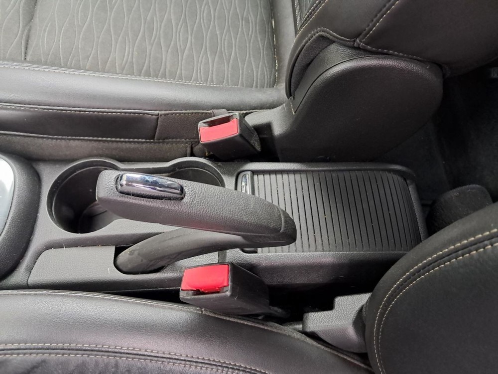 ENCORE    2016 Glove Box 4743216