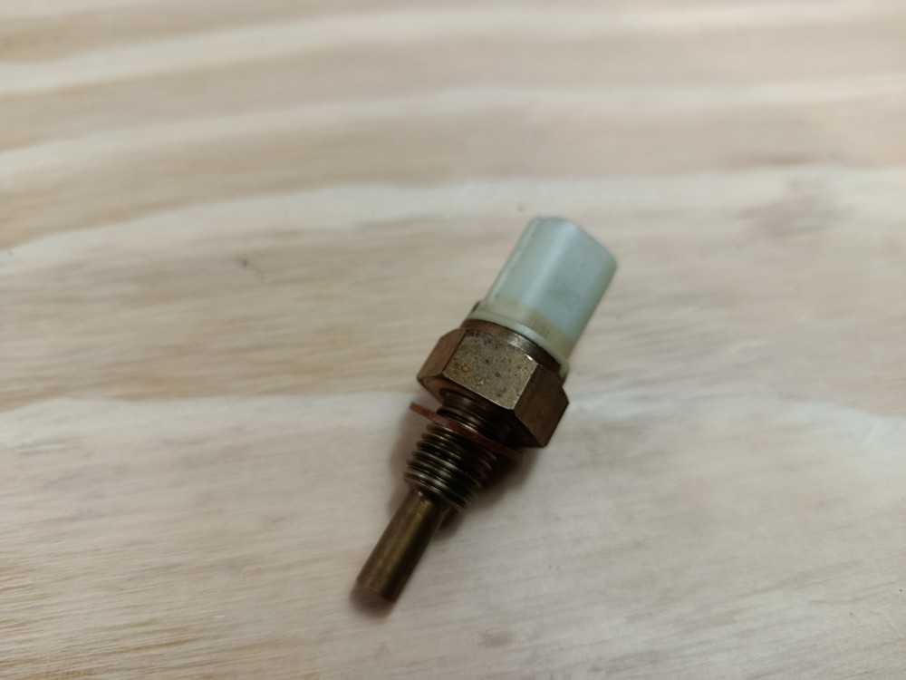 YAMAHA MT 07 2014 - 2016 M401E ENGINE TEMPERATURE SENSOR OEM Genuine