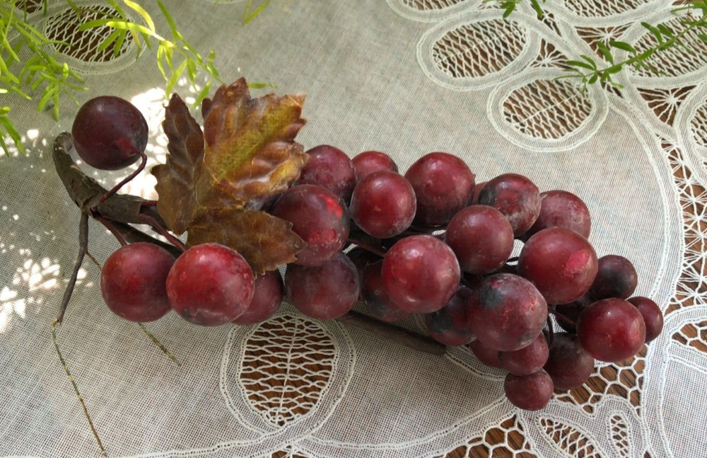REALISTIC FAKE FRUIT - GRAPES