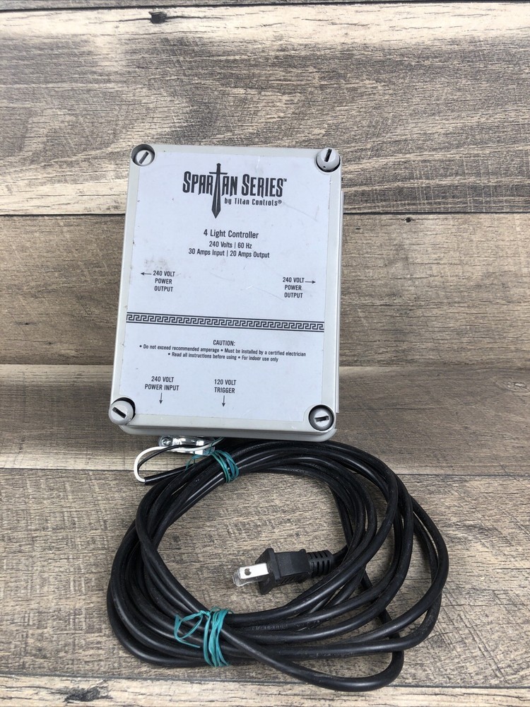 Titan Controls Spartan Series 4 Light Controller 240V Model 702898