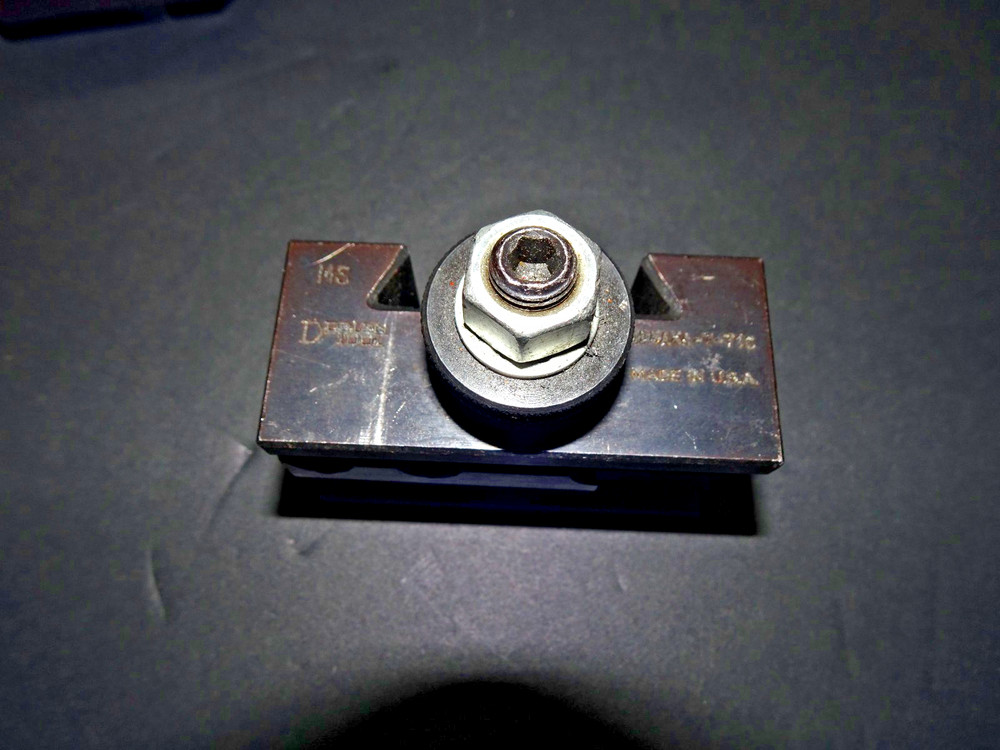 Dorian USA SD25AXA Quick Change Lathe Tool Post / 4 Tool Holders