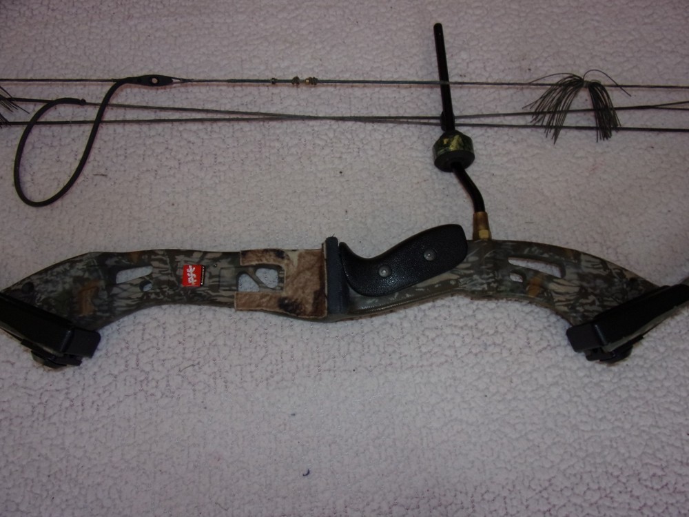 PSE Archery F-4 Maxis Compound Bow