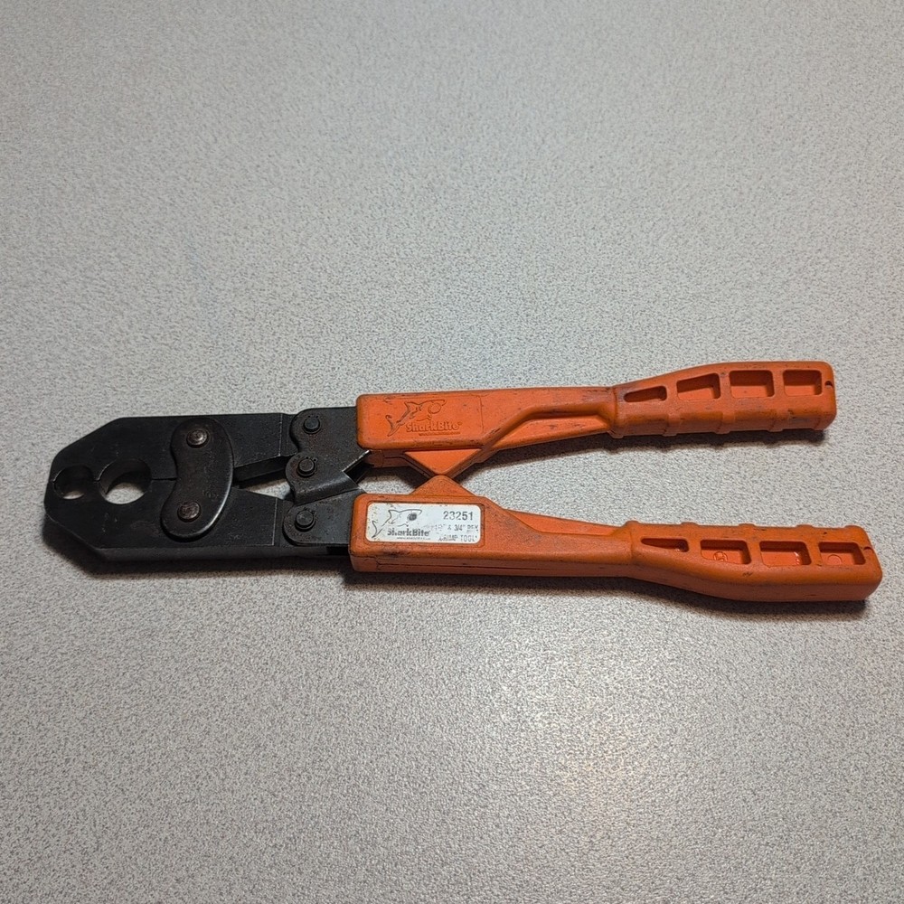SharkBite 23251 Pex Crimp Tool, 1/2 & 3/4 In. - Quantity 1