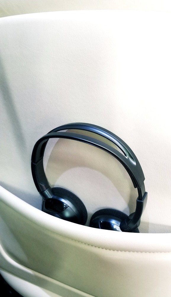 2009 Ford Transit Compatible Wireless DVD Headphone