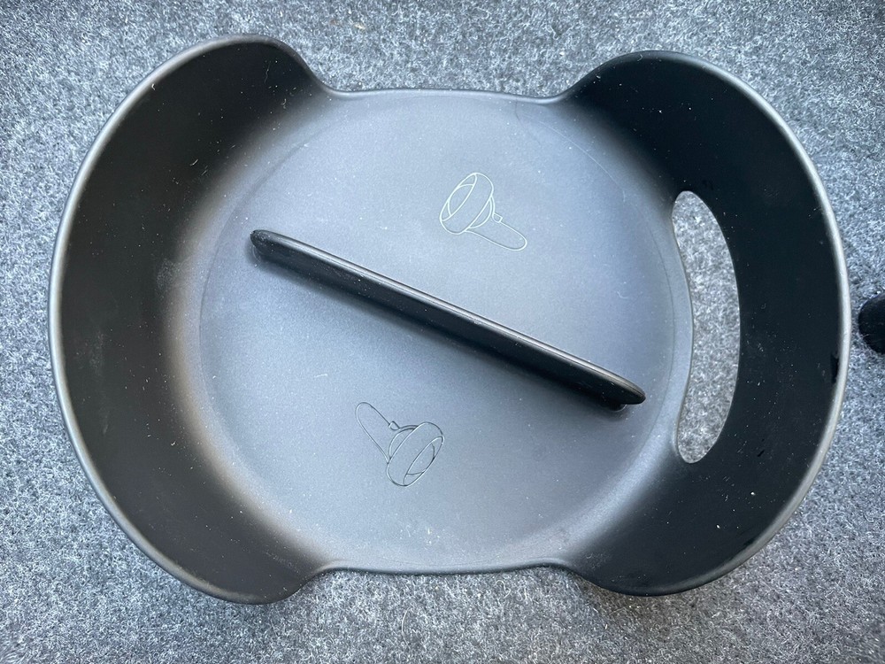 Meta Oculus Quest 2 Carrying Case for Lightweight, Portable