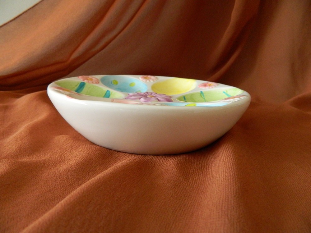 CERAMIC Easter 6 Egg Plate Round Hand Painted Floral Easter Eggs Pattern Platter
