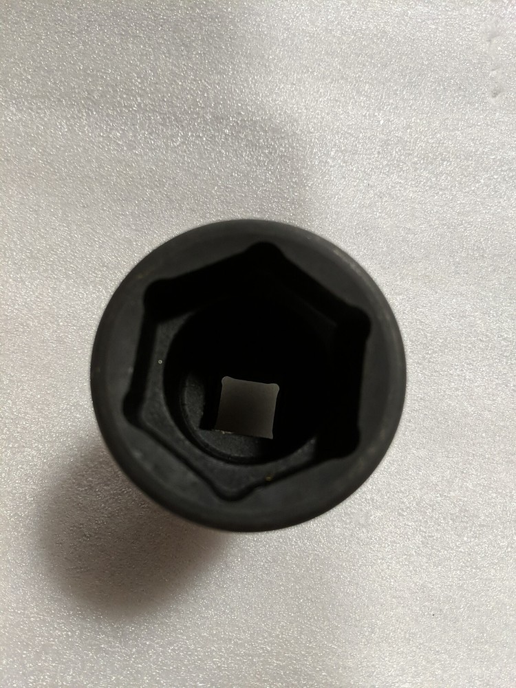 Isuzu NPR Lug Nut And Stud Remover Combo Tool