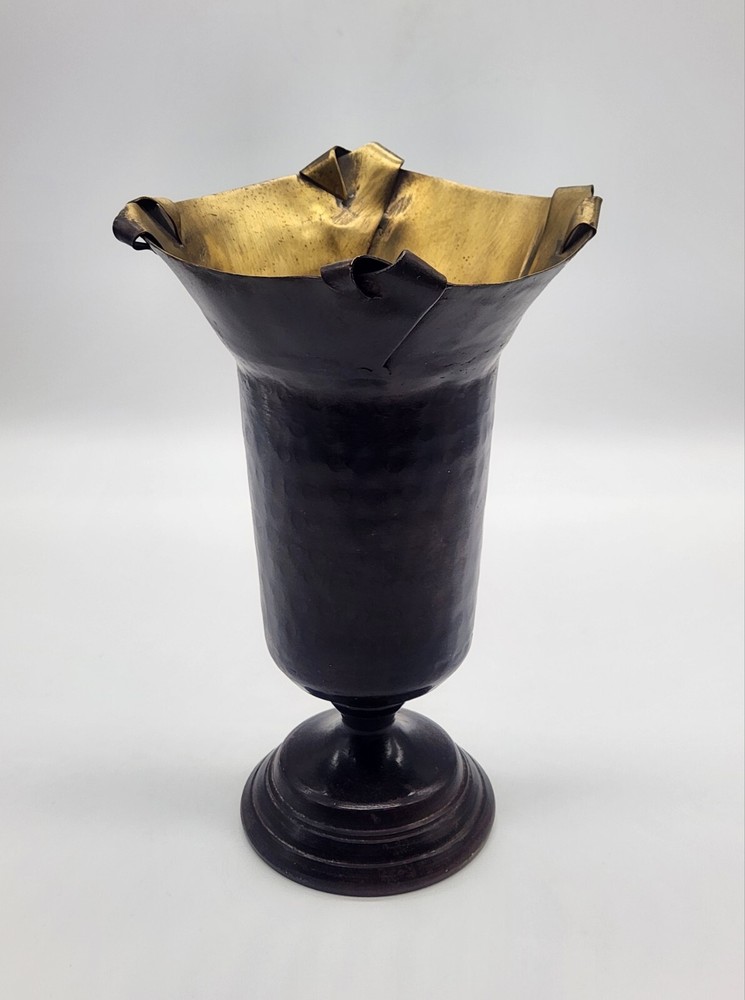 VINTAGE HAND HAMMERED BRASS VASE 9"