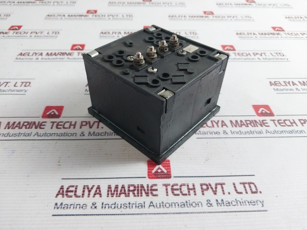 Analog Frequency Meter 57-60-63 HZ 100V