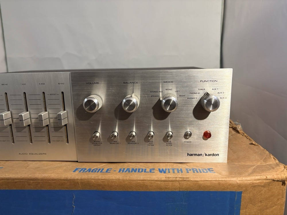 Harman Kardon Citation Eleven Preamplifier (USA)