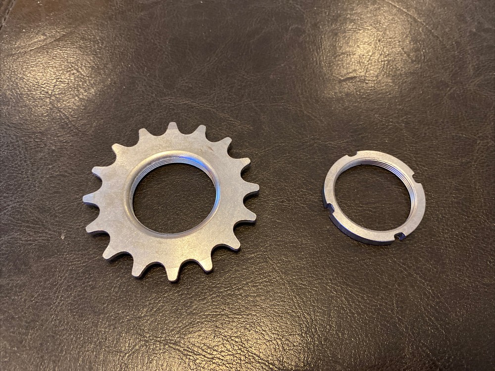Fixie/Track 16t Cog And Lock Ring