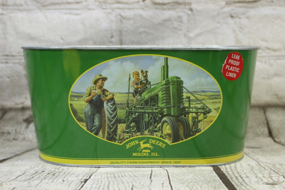 John Deere Decor Oval Galvanized Tub With Insert & Wall Hanging Plaque