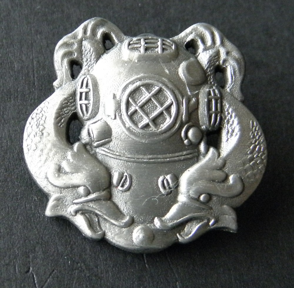 NAVY DIVER DIVE 1ST CLASS MINI LAPEL PIN BADGE 3/4 INCH