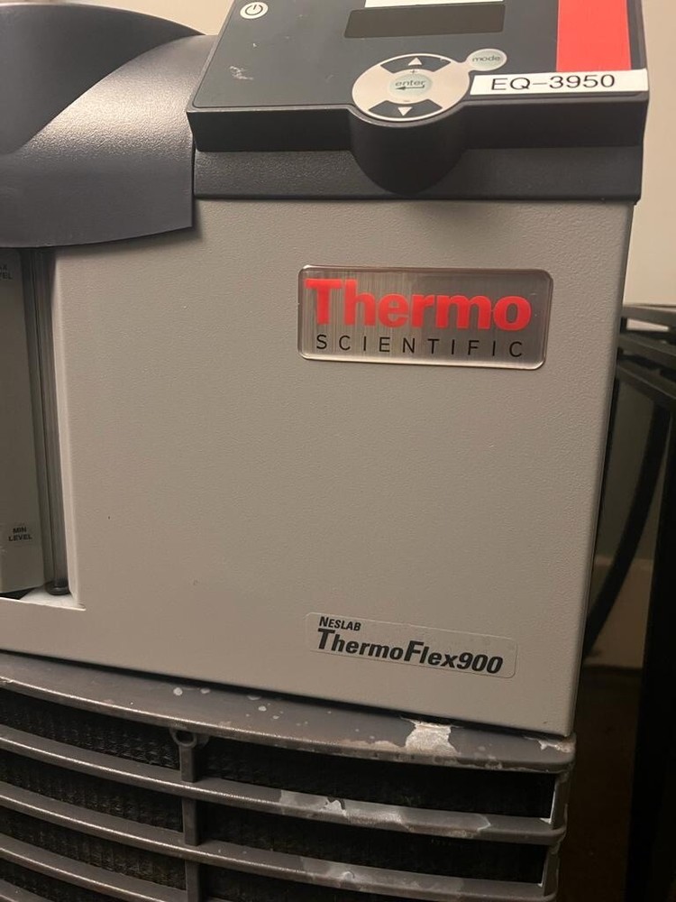 Thermo Scientific Neslab ThermoFlex900 Recirculating Chiller