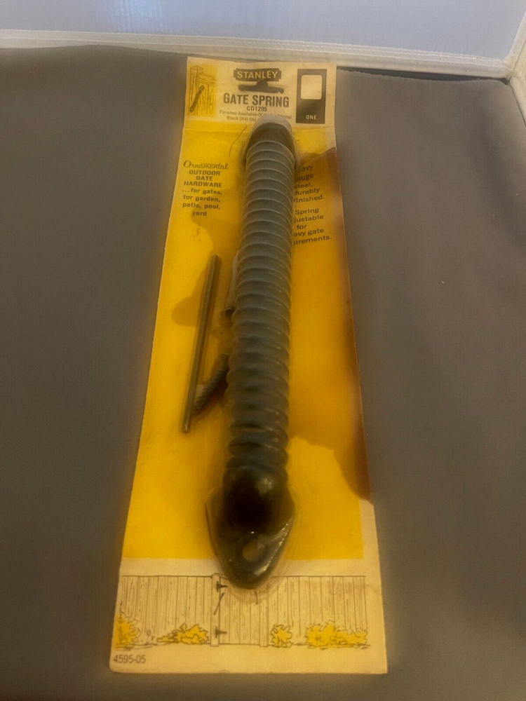 STANLEY GATE SPRING ORNAMENTAL , 11", BLACK #CD1295 NEW
