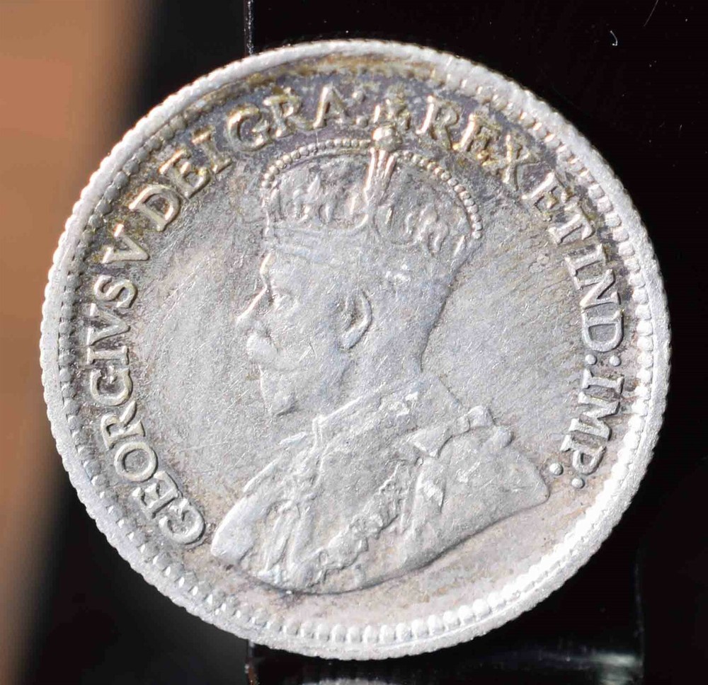 1914 Canada Silver 5 Cents - AU KM#22 $30