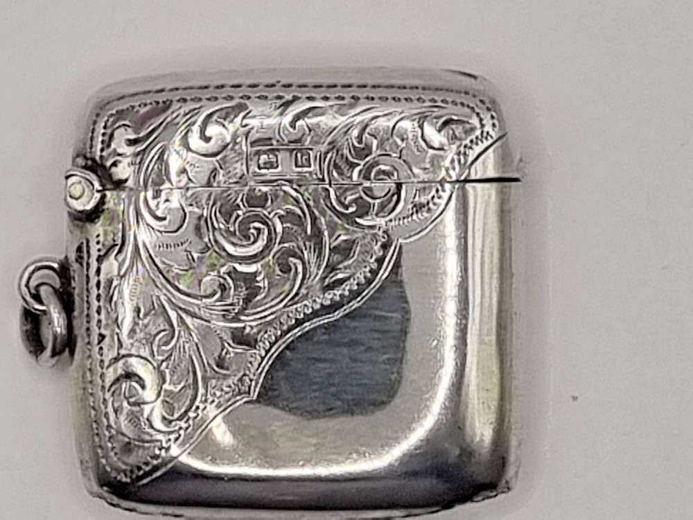 Hall Marked Vintage Solid Silver Vesta Case Attractive Item  In Good Condition