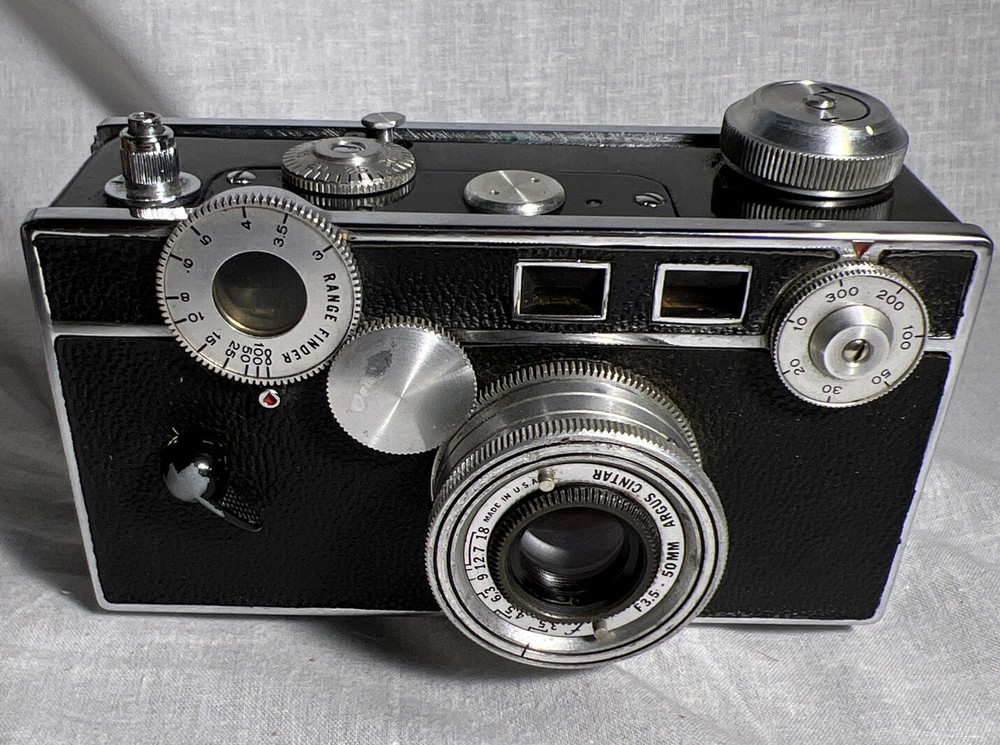 VINTAGE Argus 50mm Argus Cintar Rangefinder Camera (Not tested)