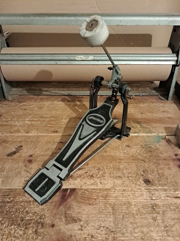 Pulse Single Chain Kick Drum Pedal Wih Clamp.