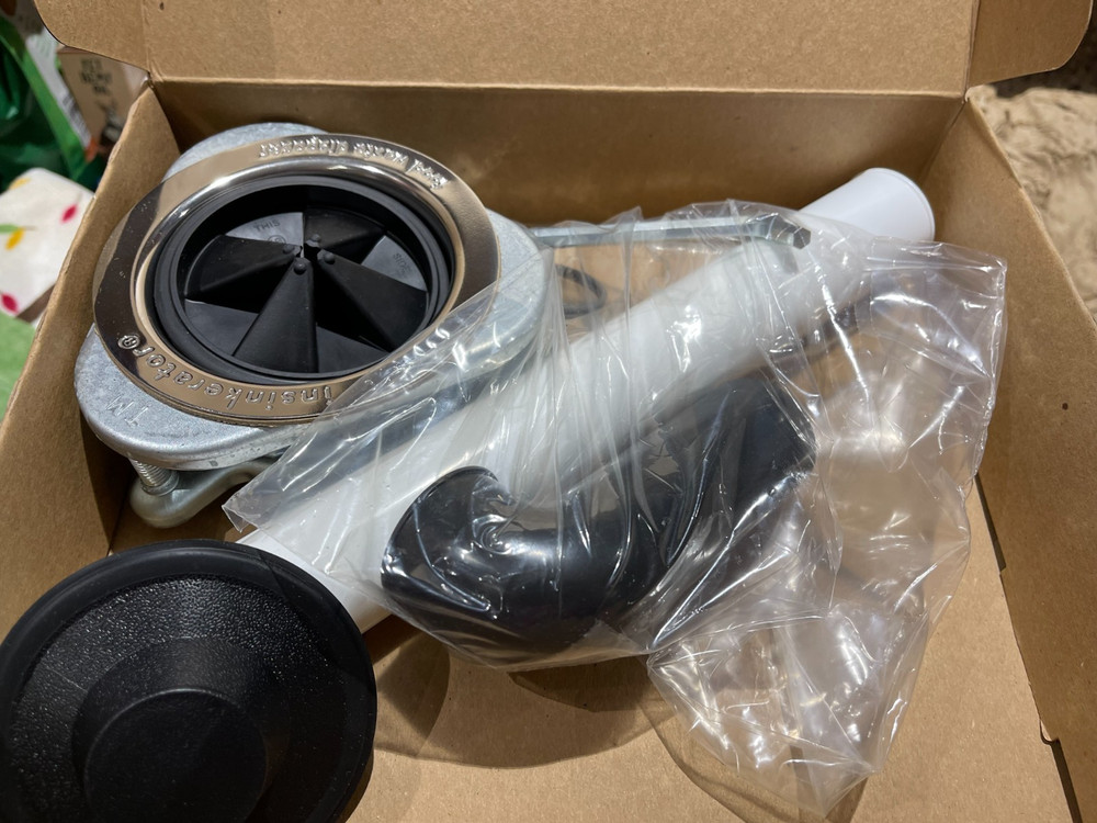 InSinkErator Evolution 5/8hp Garbage Disposal - Quiet Series - Lift & Latch