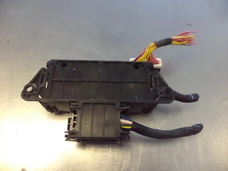 03 04 KIA SPECTRA CHASSIS ECM