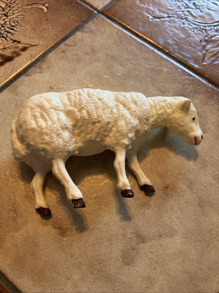 Plastic Nodding Sheep Societe 13x8cm