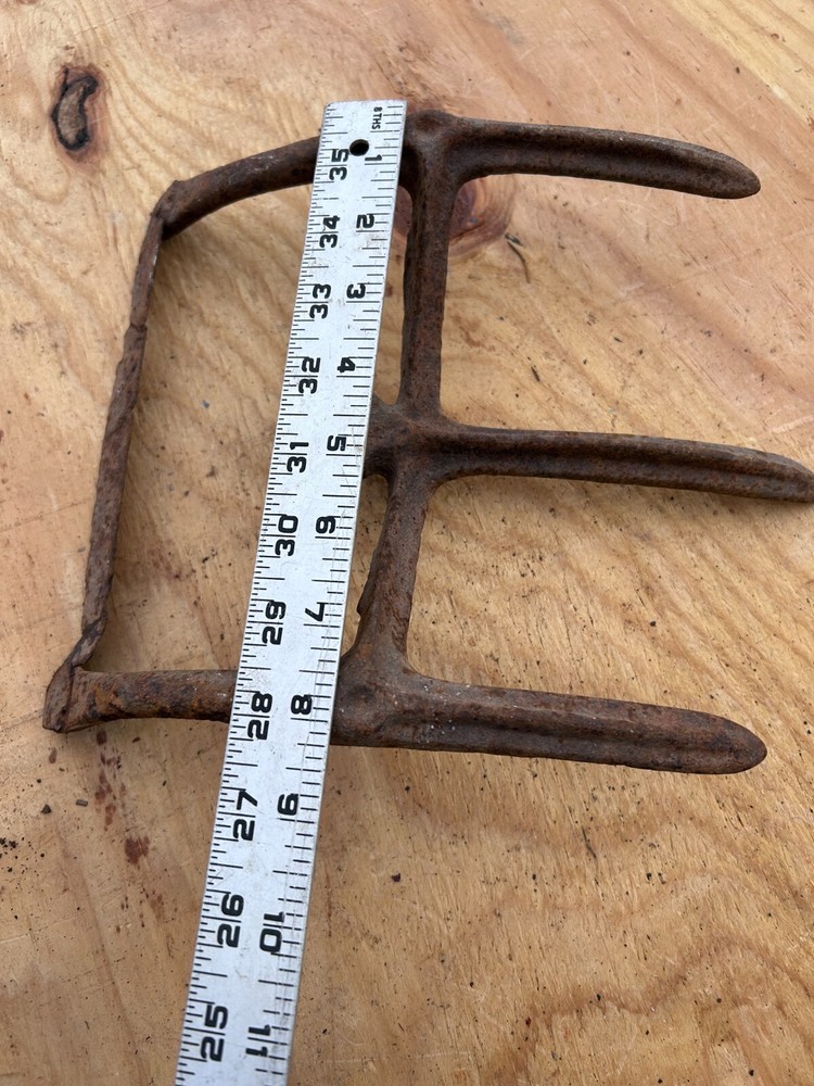 Cultivator Rake Head Rusty Rustic no handle Original Vintage Primitive Metal
