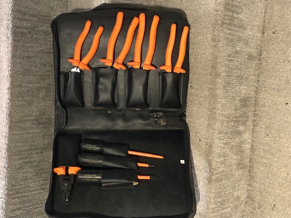 Klien Tools 33526, 8 piece Insulated Tool Kit