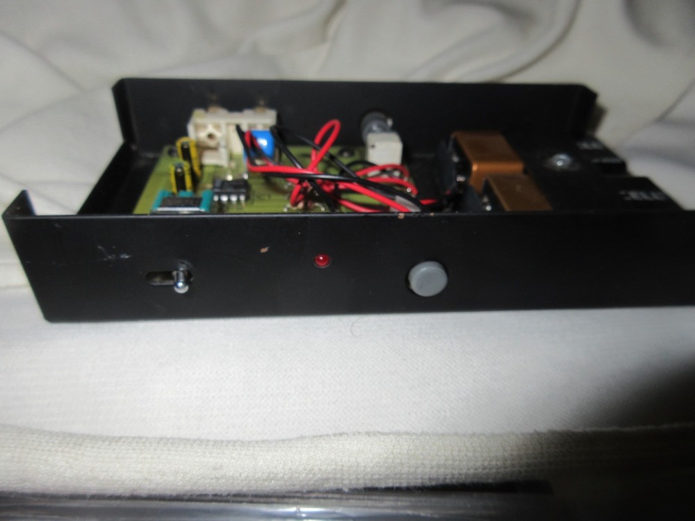 Harman/Kardon Square Wave Generator For Portable Testing Battery-Powered Signal
