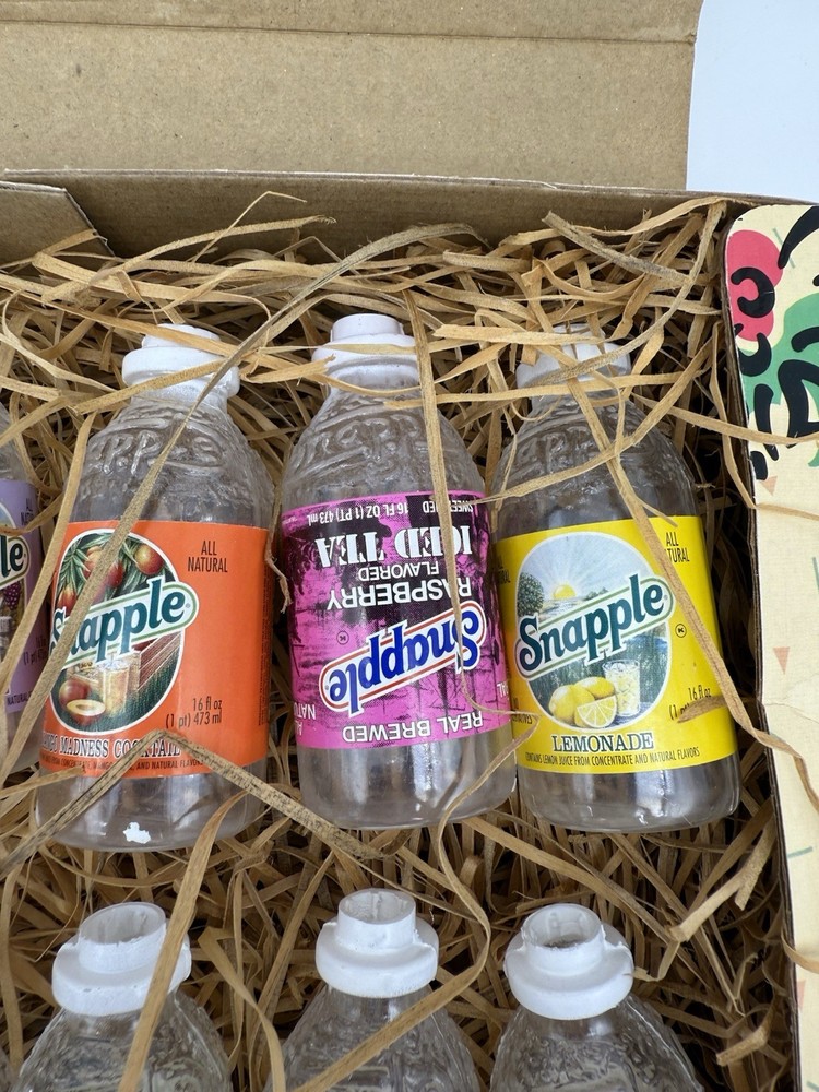NOS CHRISTMAS LIGHTS Set SNAPPLE Mini Bottles *Read
