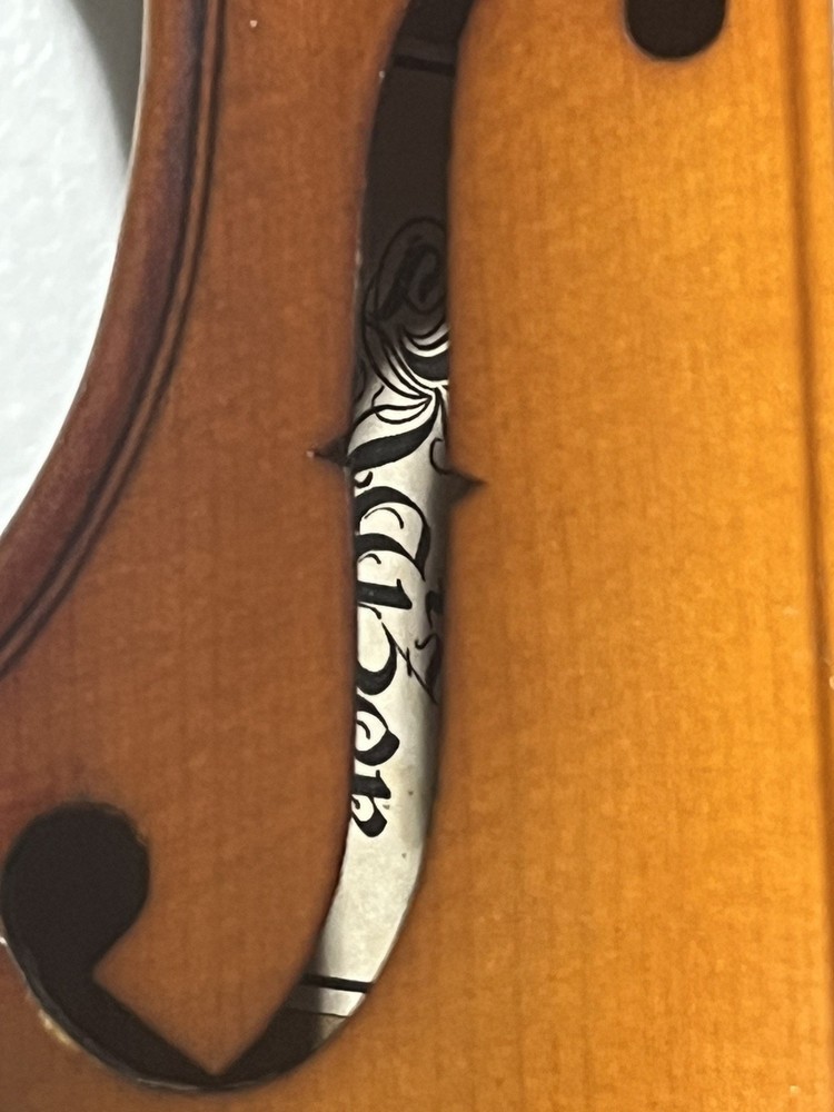 Full Sized Classic Kaizer Violin Set