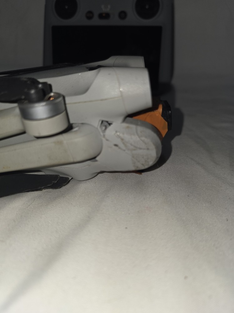 DJI Mini 3 Drone w/ Controller & Case – Video & Zoom Powers On-Gimbals Broken