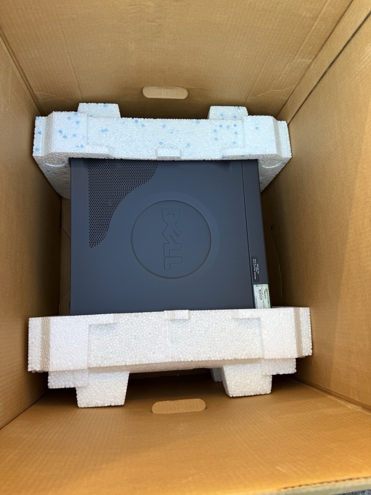 NEW OLD STOCK Dell Dimension 3000 Windows XP Desktop Computer 2004 NOS Complete
