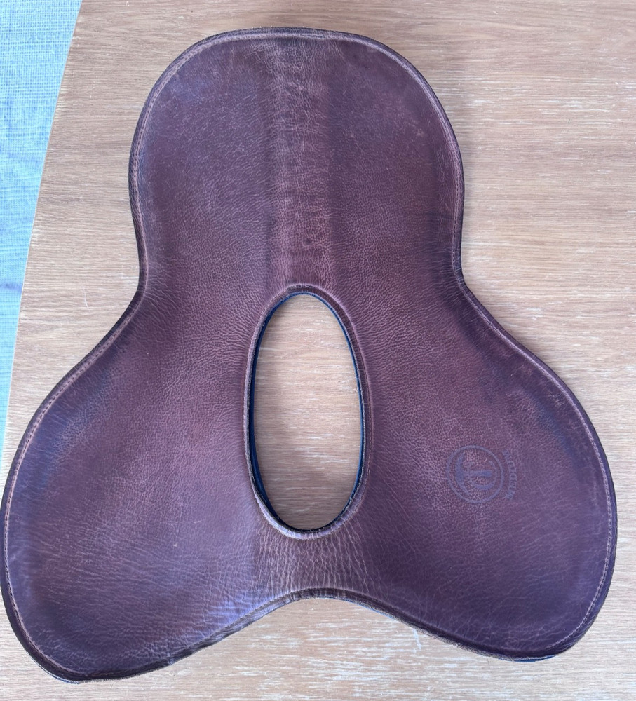 Tad Coffin Leather Wither Relief Half Pad - Medium Thickness - Excellent!