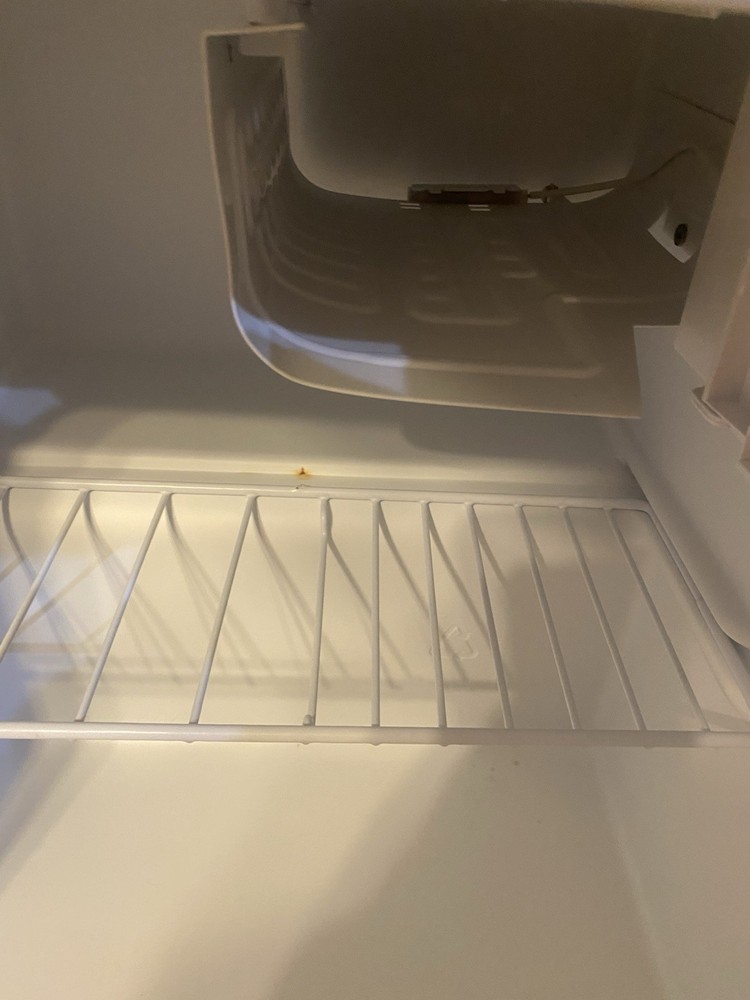 Galanz Mini Fridge 2.5 CU Ft Single White And Silver