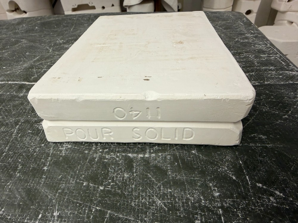 VINTAGE BOOTHE CERAMIC MOLD #1140 SMALL SOLID BLANK
