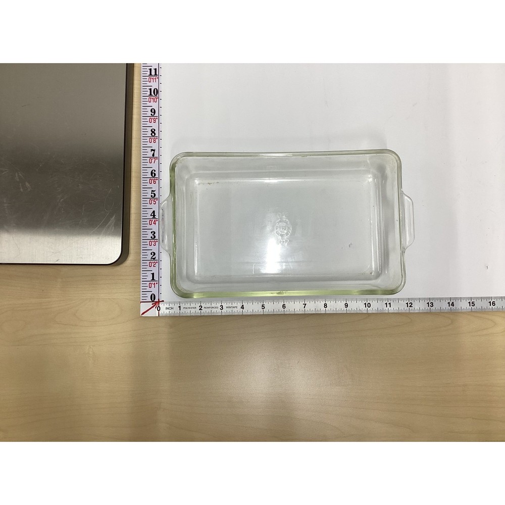 Pyrex 231 Clear Glass Rectangular Baking Dish