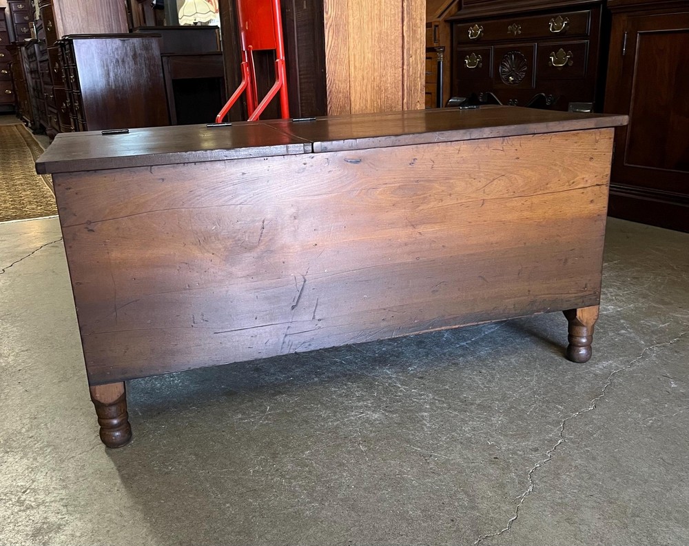 Primitive Blanket Chest with Divided Compartments