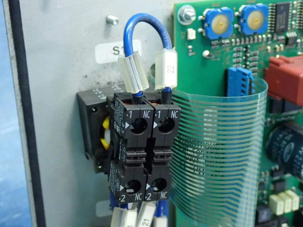 SCA SCHUCKER E071207-1 OPERATOR CONTROL PANEL 08250560753