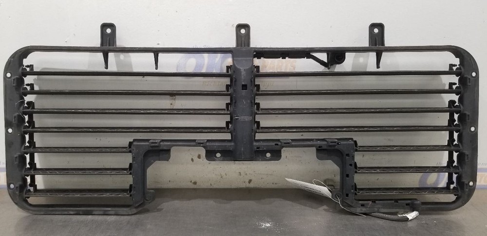 18 GMC SIERRA 1500 5.3L AIR SHUTTER