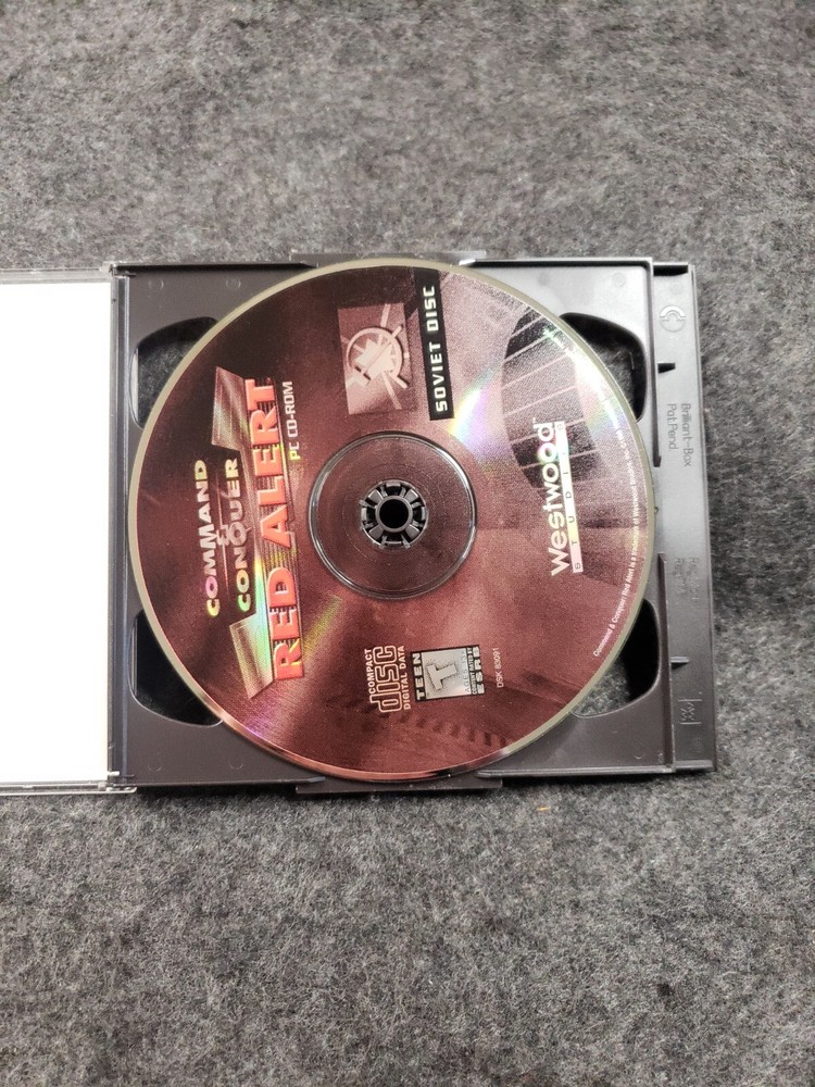 Command and Conquer Red Alert Soviet and Allied Discs Westwood Studios PC .(SB4)