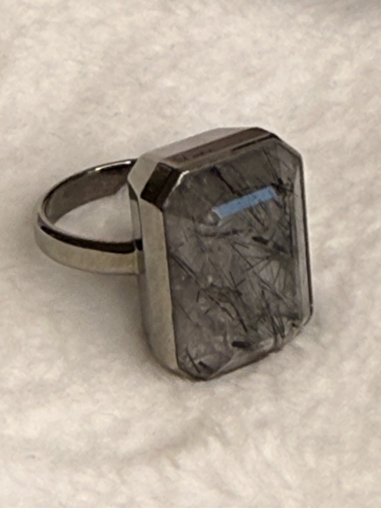 Ringly Smart Activity Tracking Ring Size 6 tourmalinated quartz gemstone