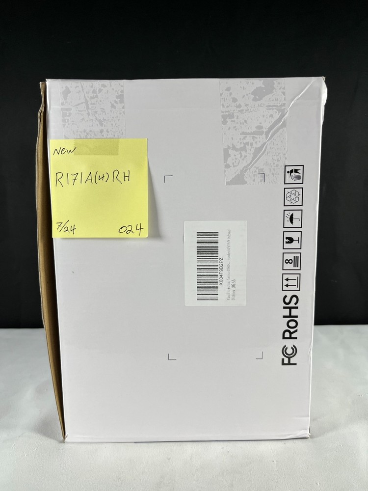 Xiapi Pro Z9 White Portable Remote Control Smart Projector Bundle