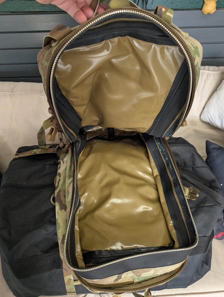 USIA Ultimate Swimmers DRY PACK (Multi Cam)