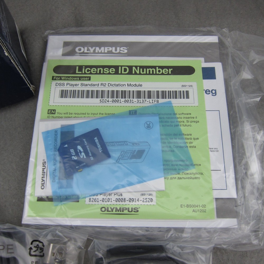 OLYMPUS DS-2500 Digital Voice Recorder dssPRO Open Box