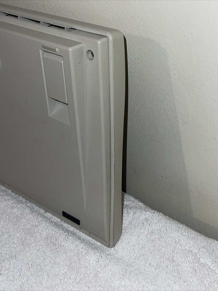 Vintage Apple M2980 AppleDesign Keyboard Computer