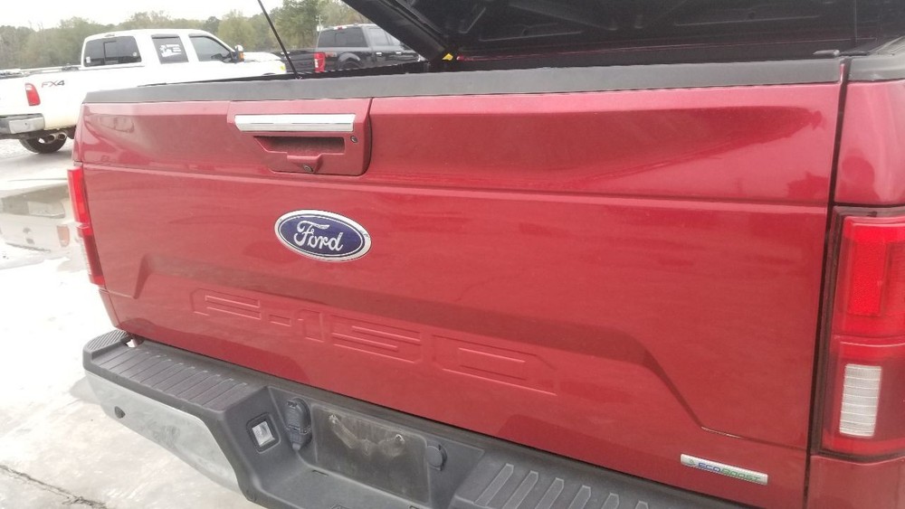 20 FORD F150 REAR TAILGATE ASSEMBLY WITH STEP AND REMOTE RELEASE OPTIONS RED